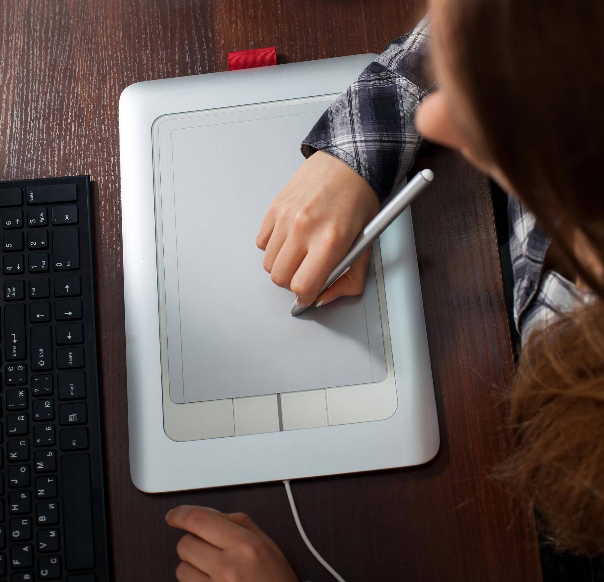 Który tablet graficzny wybrać aby spełnił twoje oczekiwania?